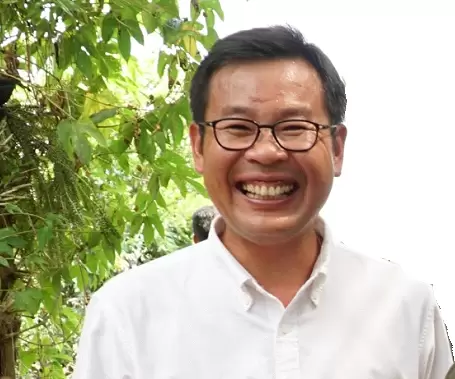 Mr Robin Lim